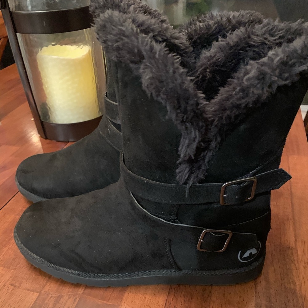 Air walk women’s winter boots size 13